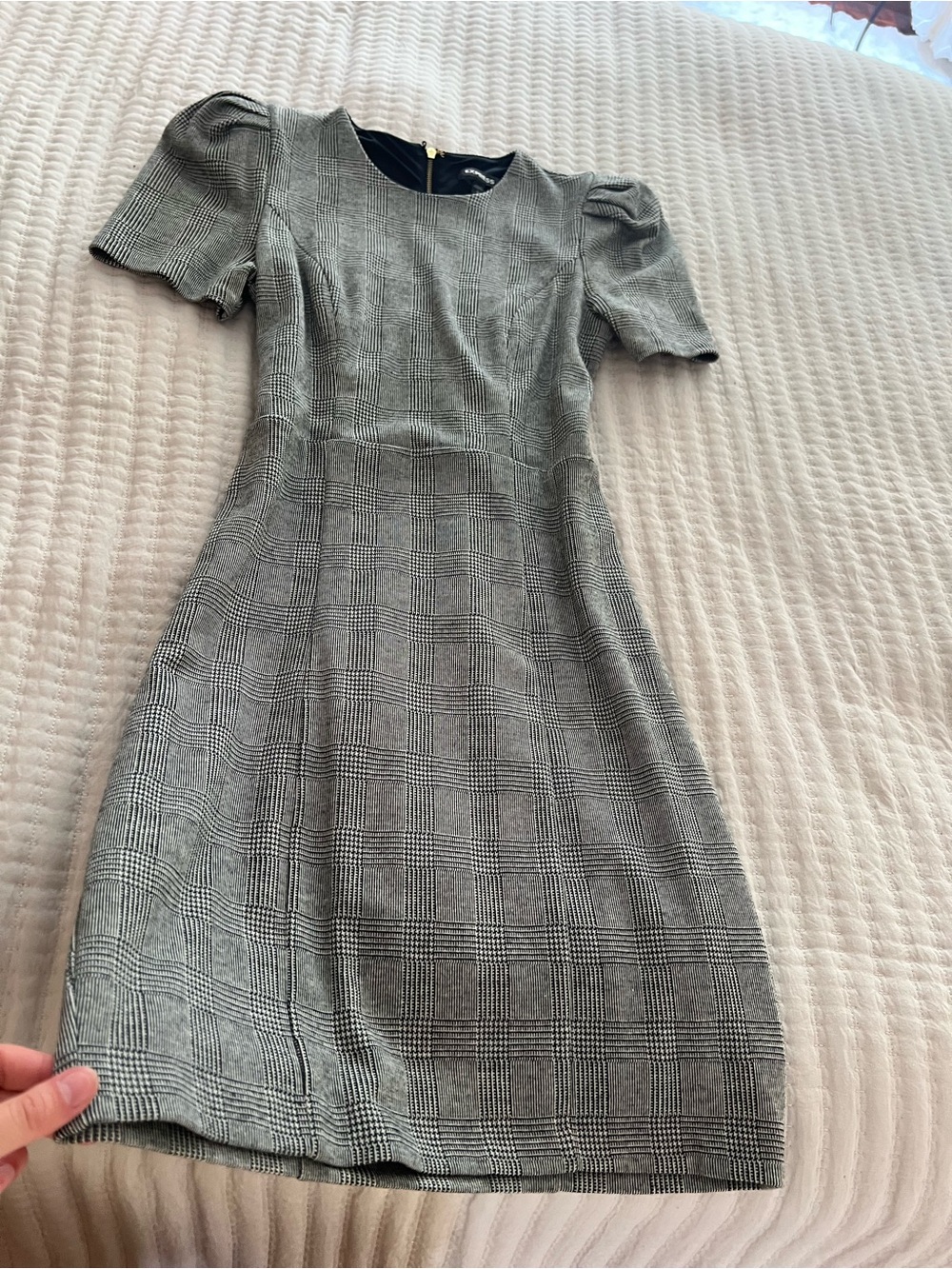 Plaid dress with zipper
